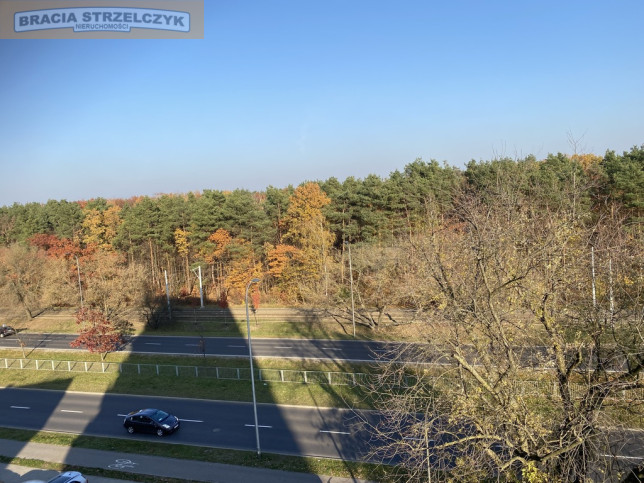 Mieszkanie Sprzedaż  Bielany 16